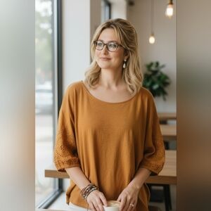 Garnet Hill  100% Organic Cotton Top Sustainable Caramel butterscotch Eyelet SM